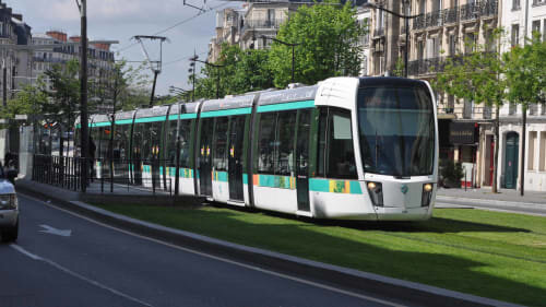 paris-tram-commuting.jpg