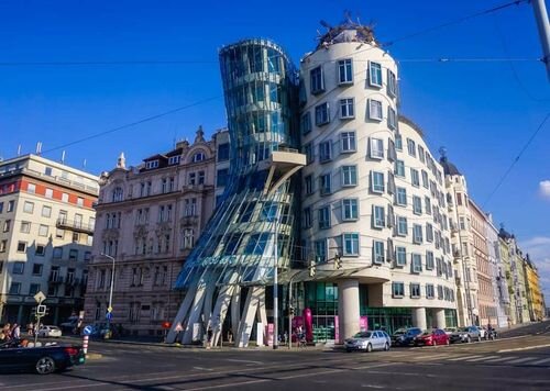 dancing-house-in-prague.jpg