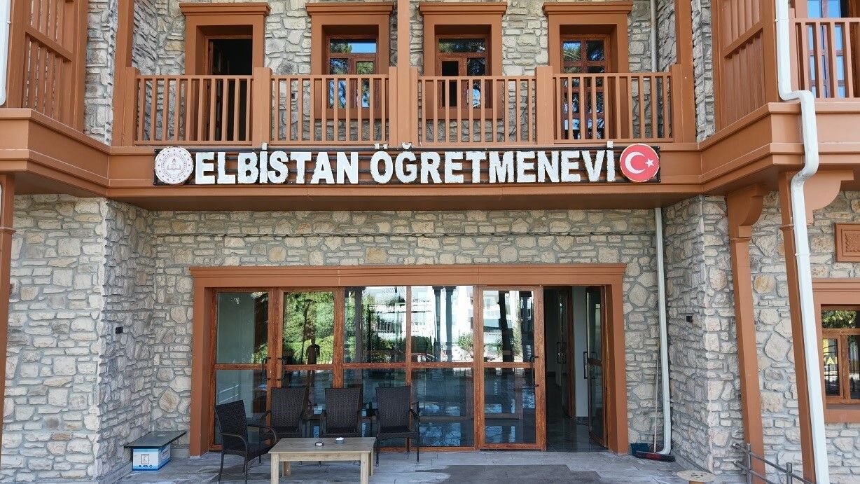 250913ogretmeneviaciliyor-3.jpg