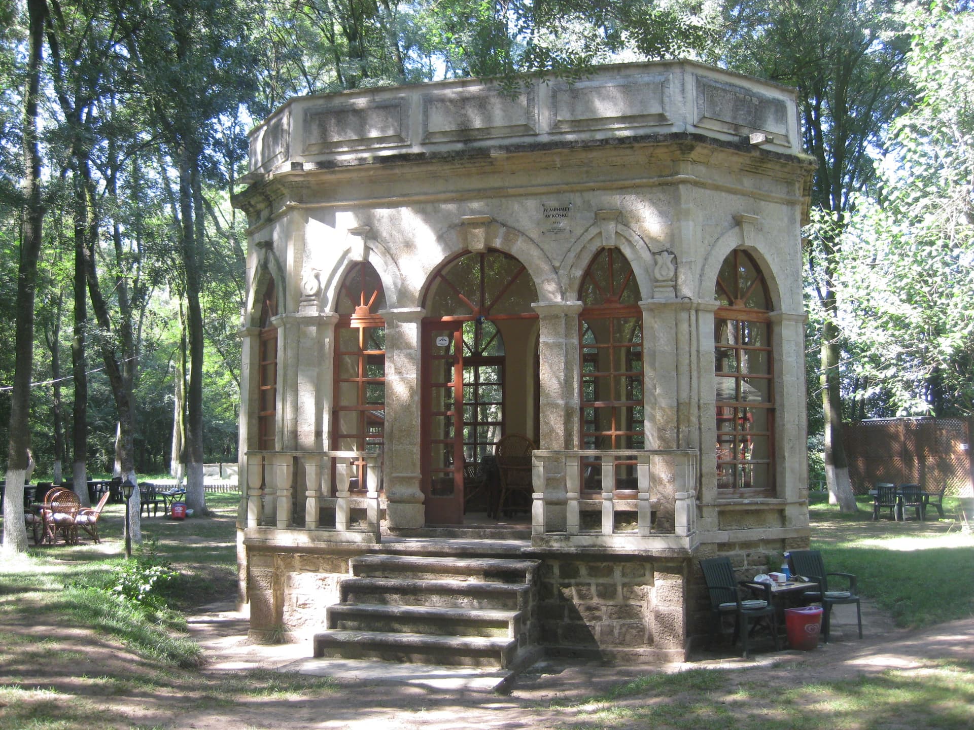 11