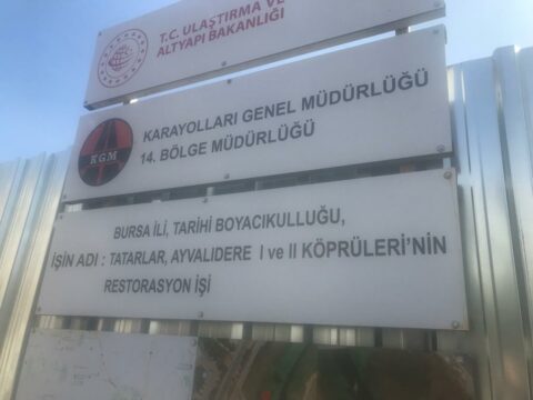 2.-YAZI-İÇİN-TARİHİ-AYVALİDERE-KÖPRÜSÜ-RESTORASYONUNU-KARAYOLLARI-YAPIYOR-480x360