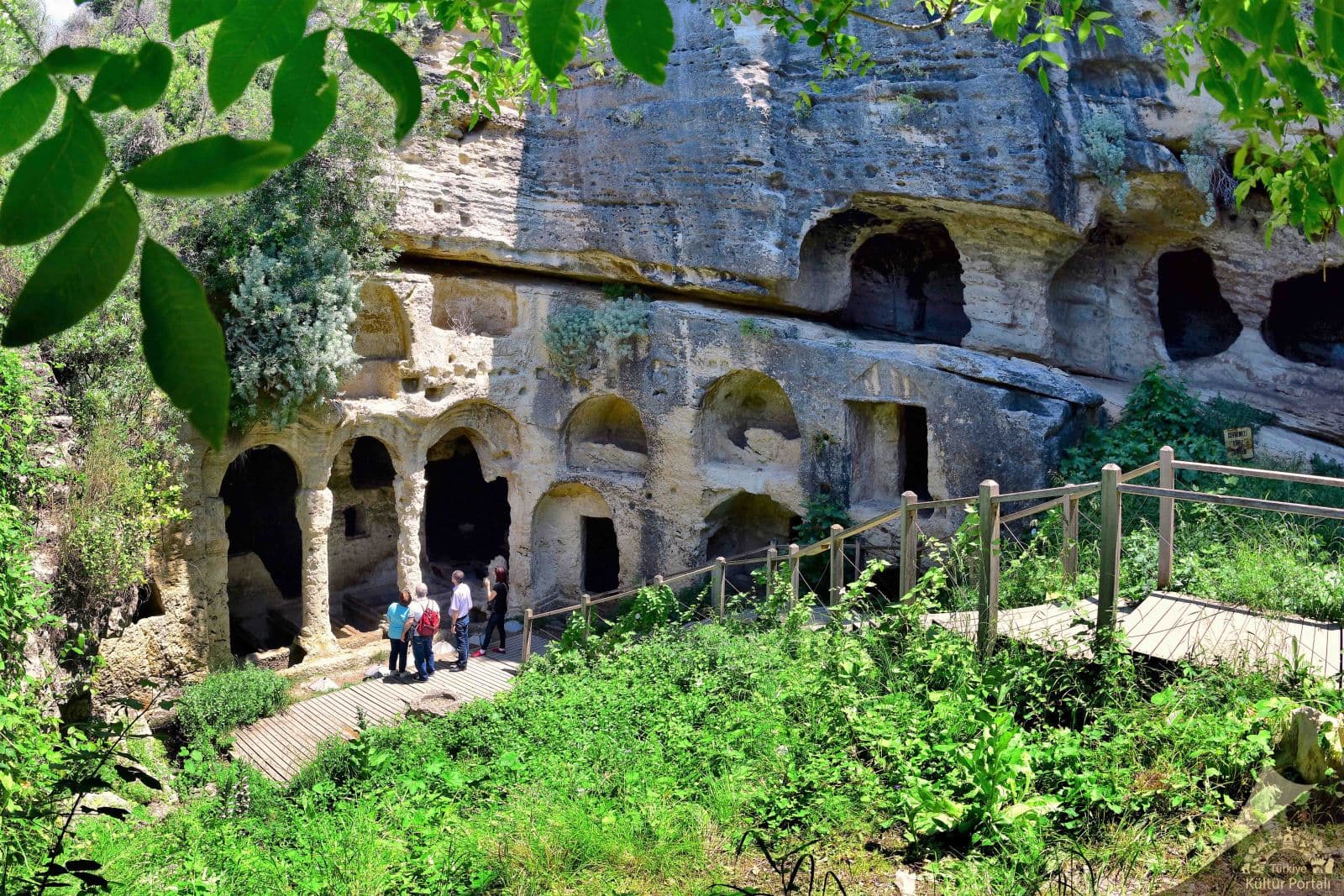 20190726145145103_20170919102006728_HATAY SAMANDAG BESIKLI MAGARASI GULCANACAR (1)