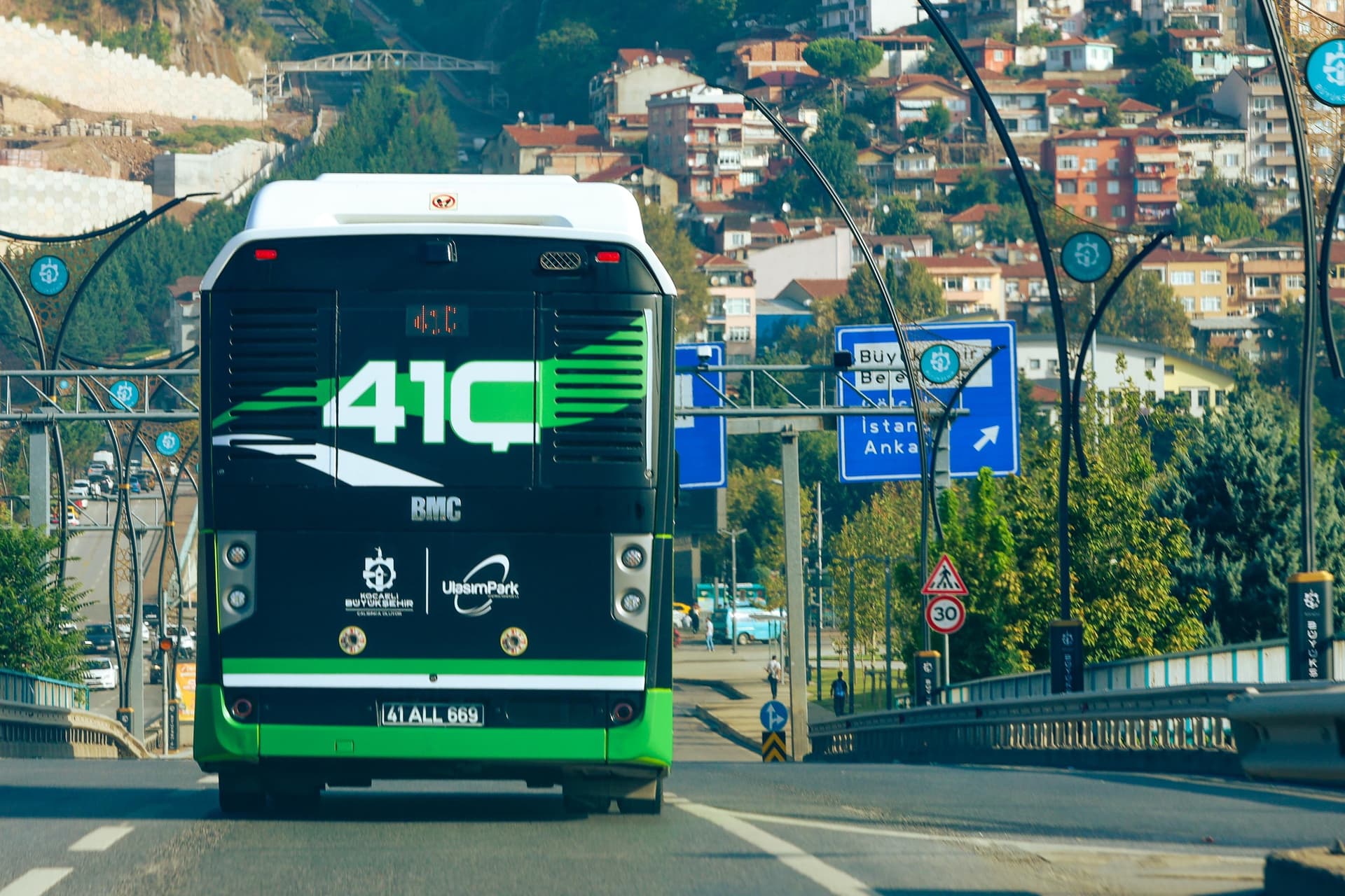 153713