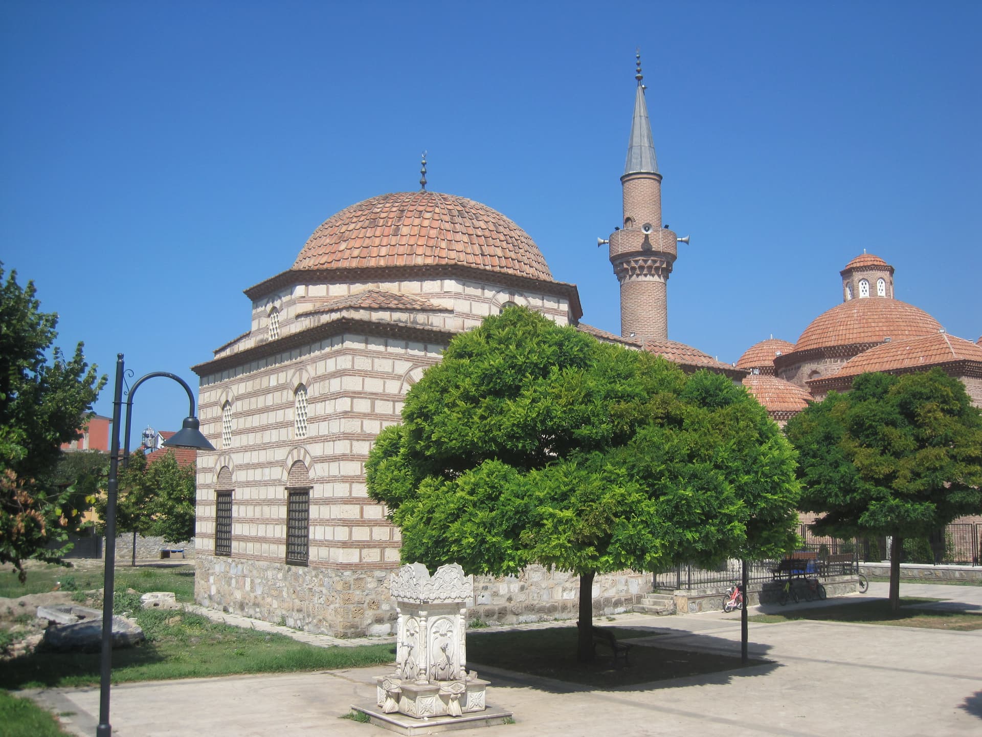 24 ŞEYH KUTBUDDİN CAMİ