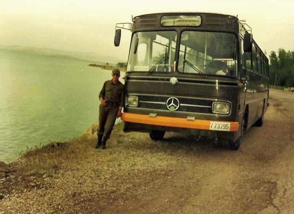 302