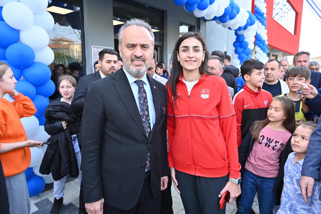 34142_MTY1ZjlhMz