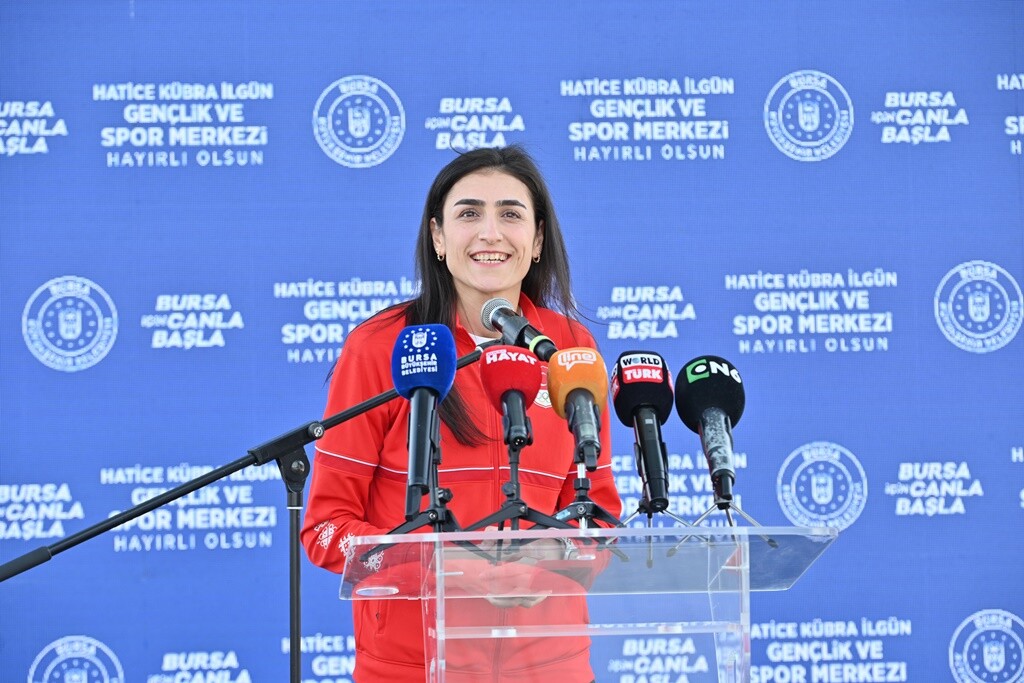 34142_MTY1ZjlhMz_1