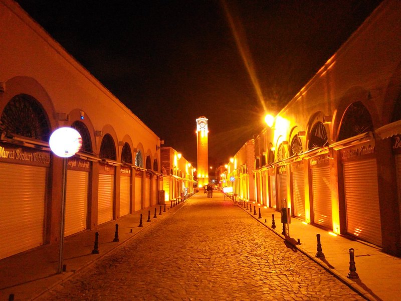 adana-buyuk-saat-1