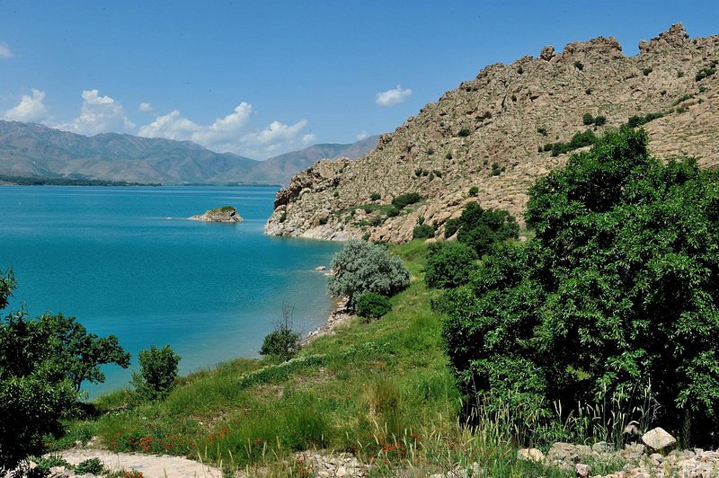 akdamar-island