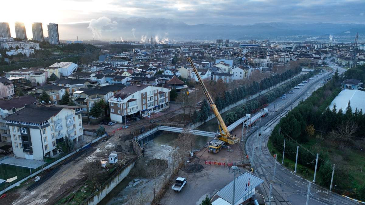 alikahya_tramvay_1.jpg