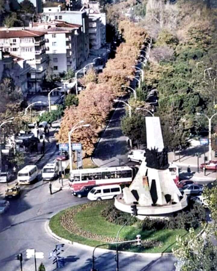 altıparmakmeydanıdoksanlar