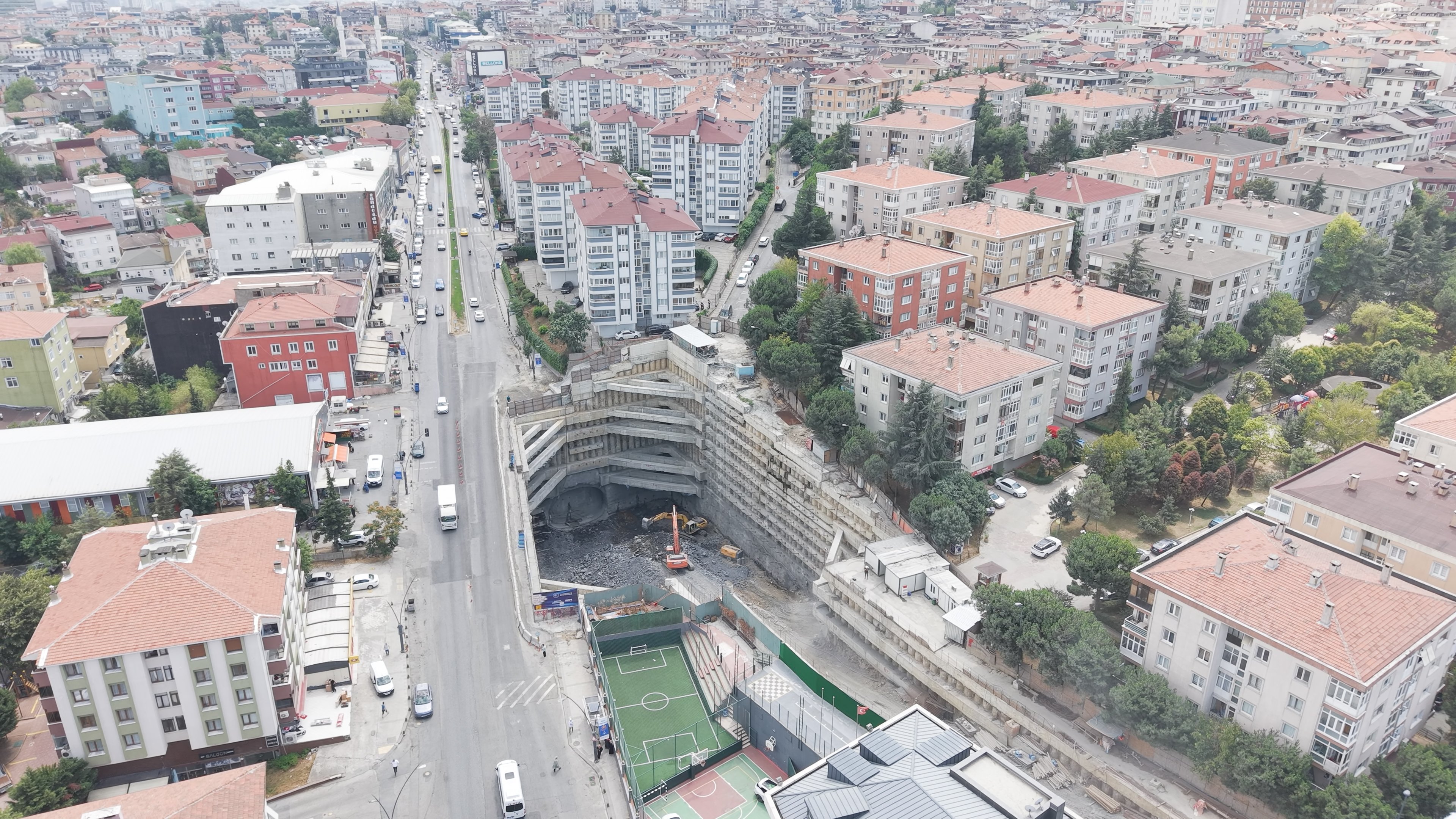 Bosna-Bulvarı-İstasyonu.00_03_26_15.Still019 (1).jpg