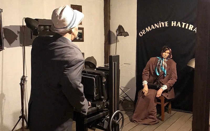 caption (10)