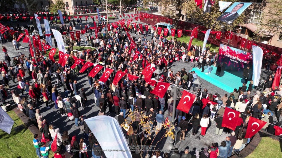 cumhuriyet_meydani_1.jpg