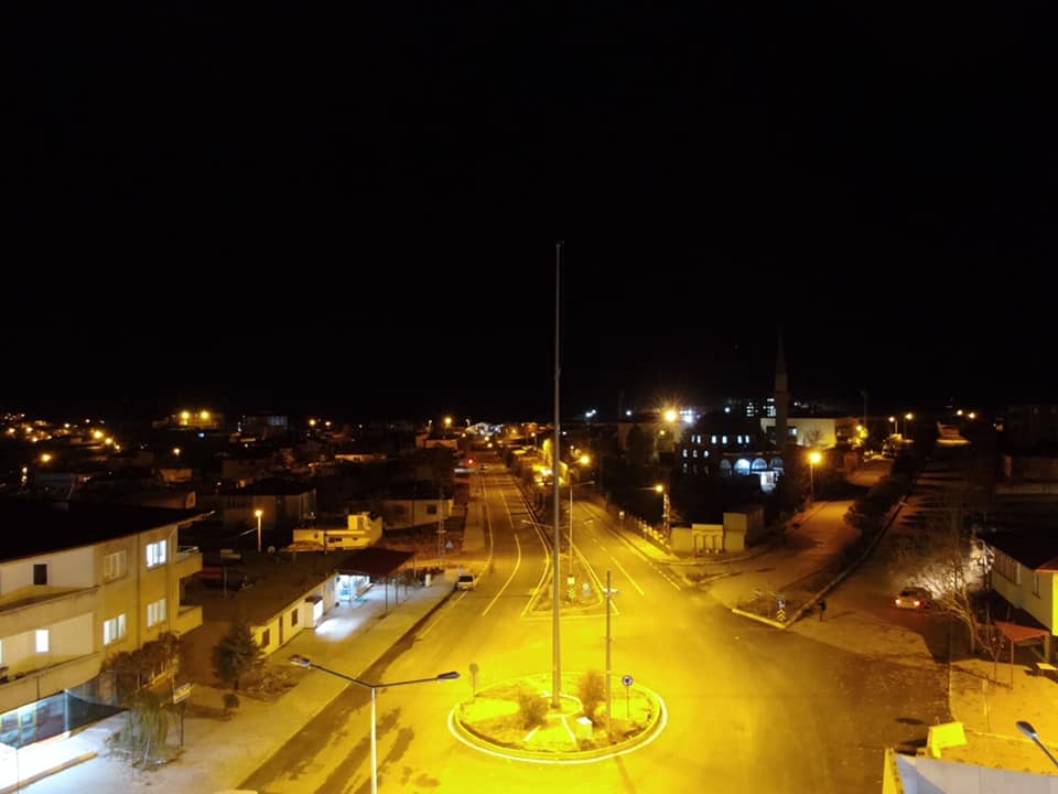 ekinozu-ilce-merkez-elektrik-hatti-kok-trafo-ve-sokak-cadde-aydinlatmalarinin-yenilenmesi