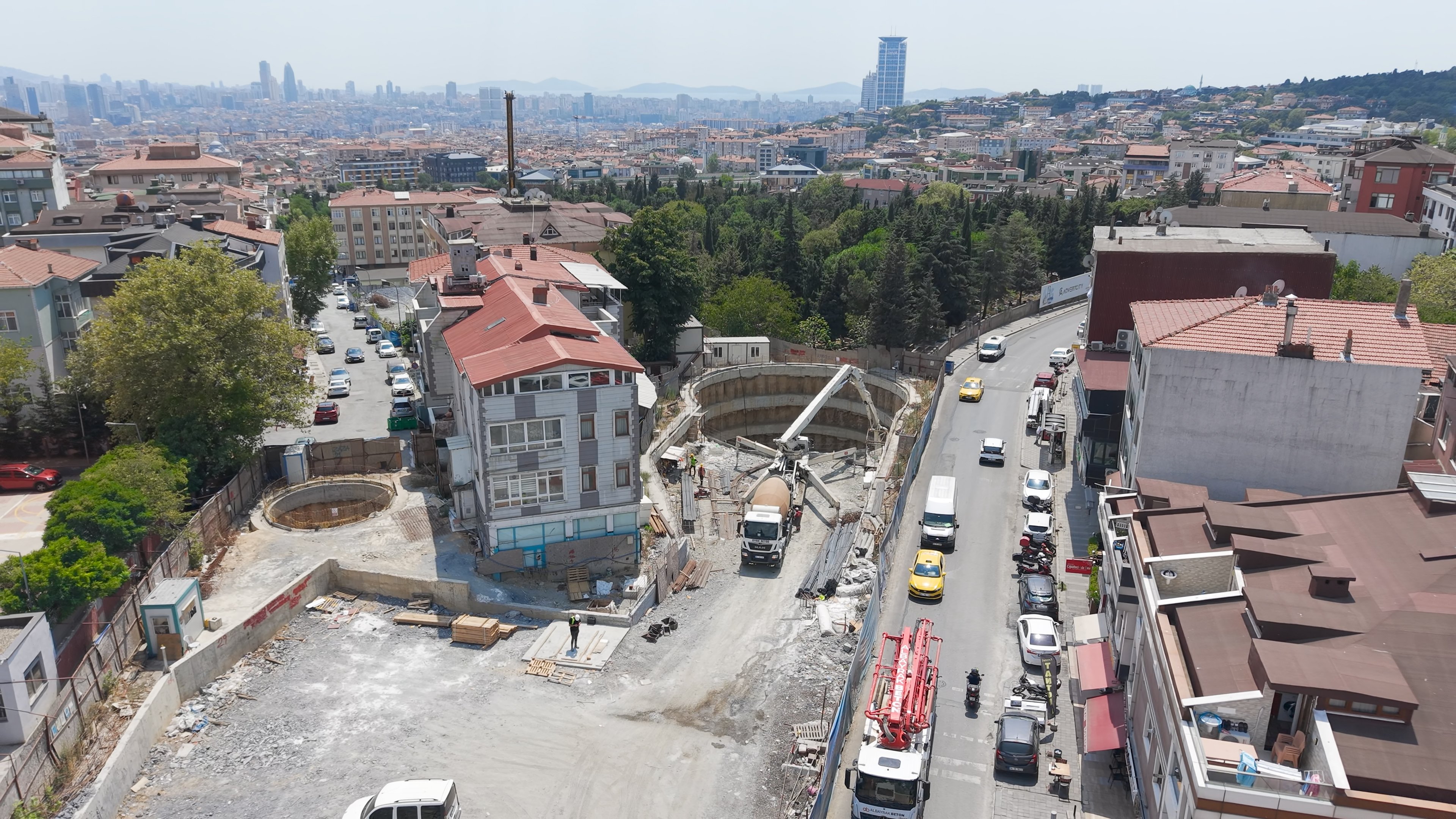 Ferah-Mahallesi-İstasyonu.00_00_25_06.Still002 (1).jpg