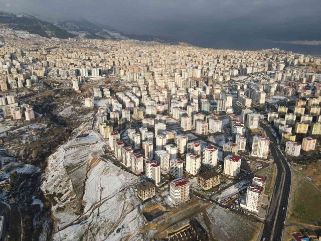 kahramanmarasta-kar-yagisindan-sonra-havadan-goruntuler-alindi-004 (1)