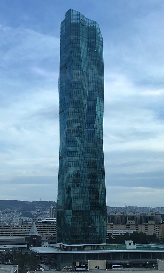 Mistral_Office_Tower_01