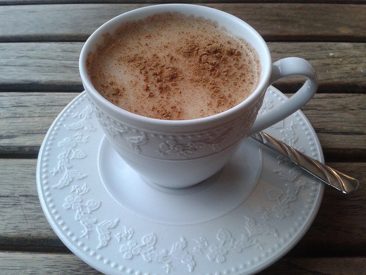 Salep_on_a_wooden_table