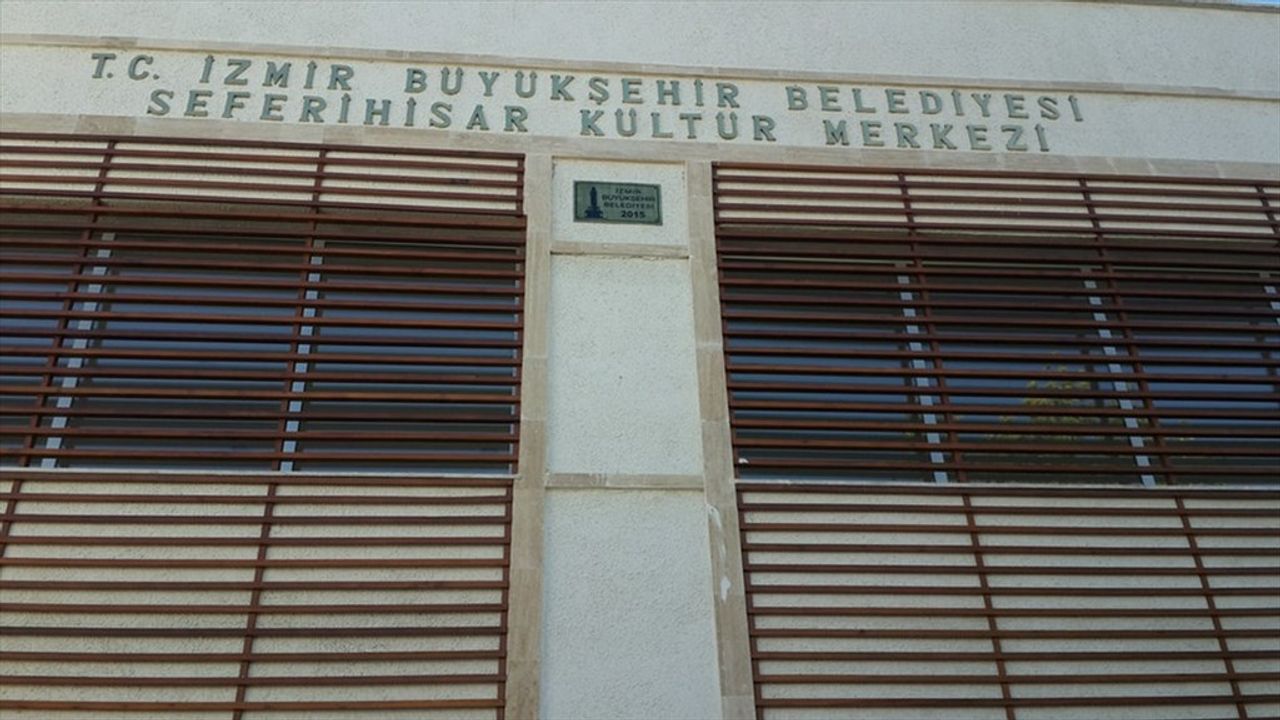 seferihisar-kultur-merkezi-1