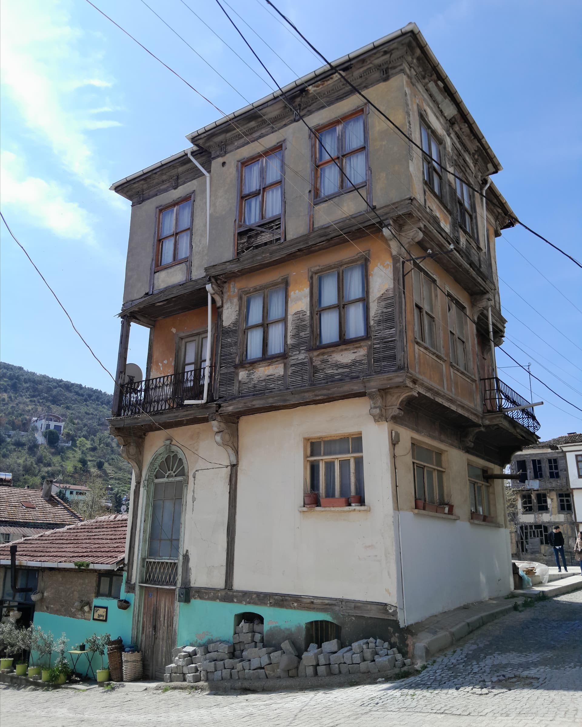 TİRİLYE 25