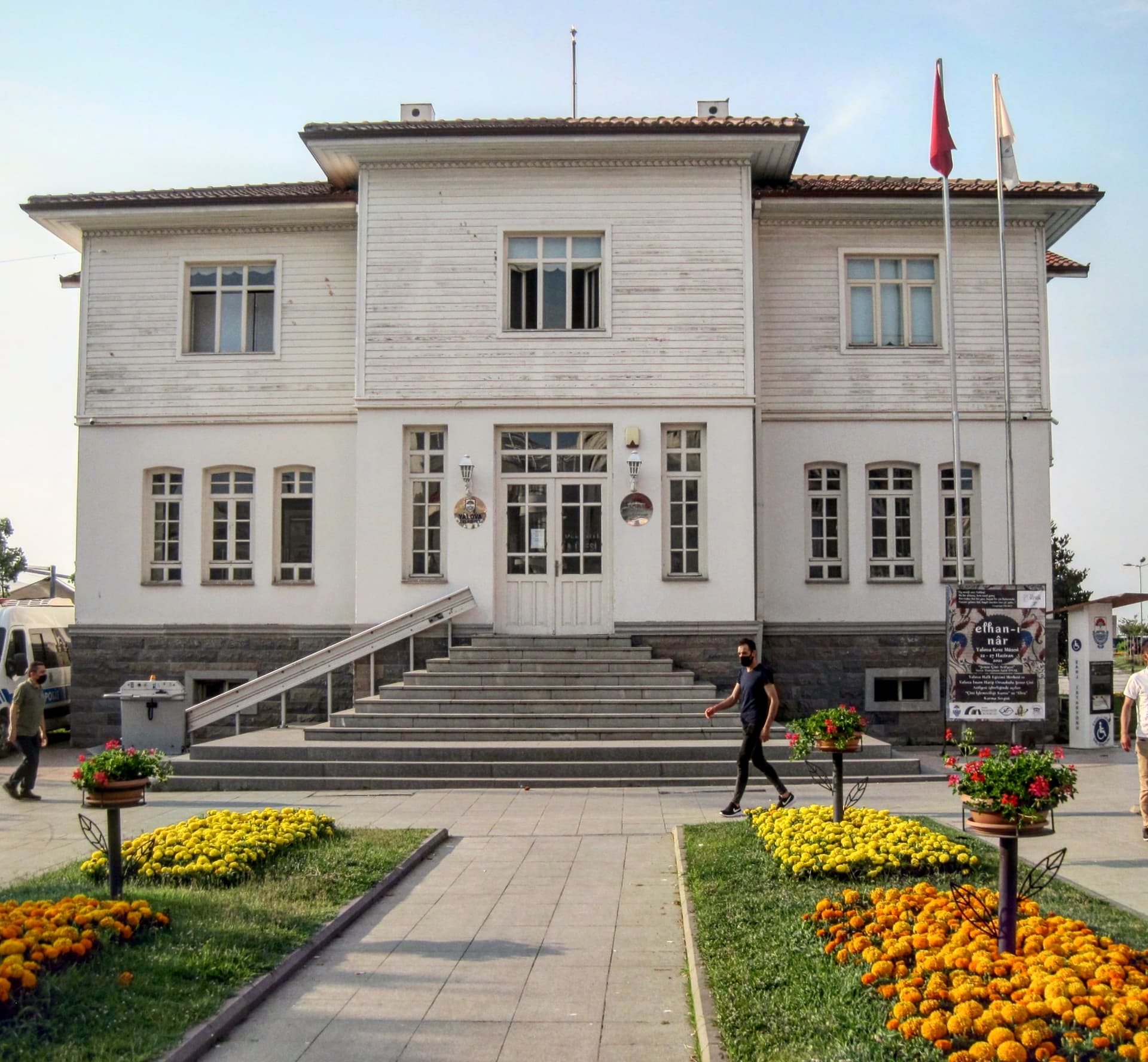YALOVA 16