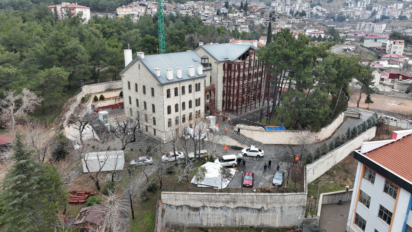 yedi_guzel_adam_edebiyat_muzesi_1.jpg