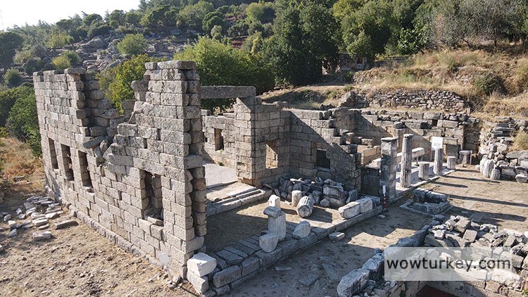 07_18_04_AA-35647880