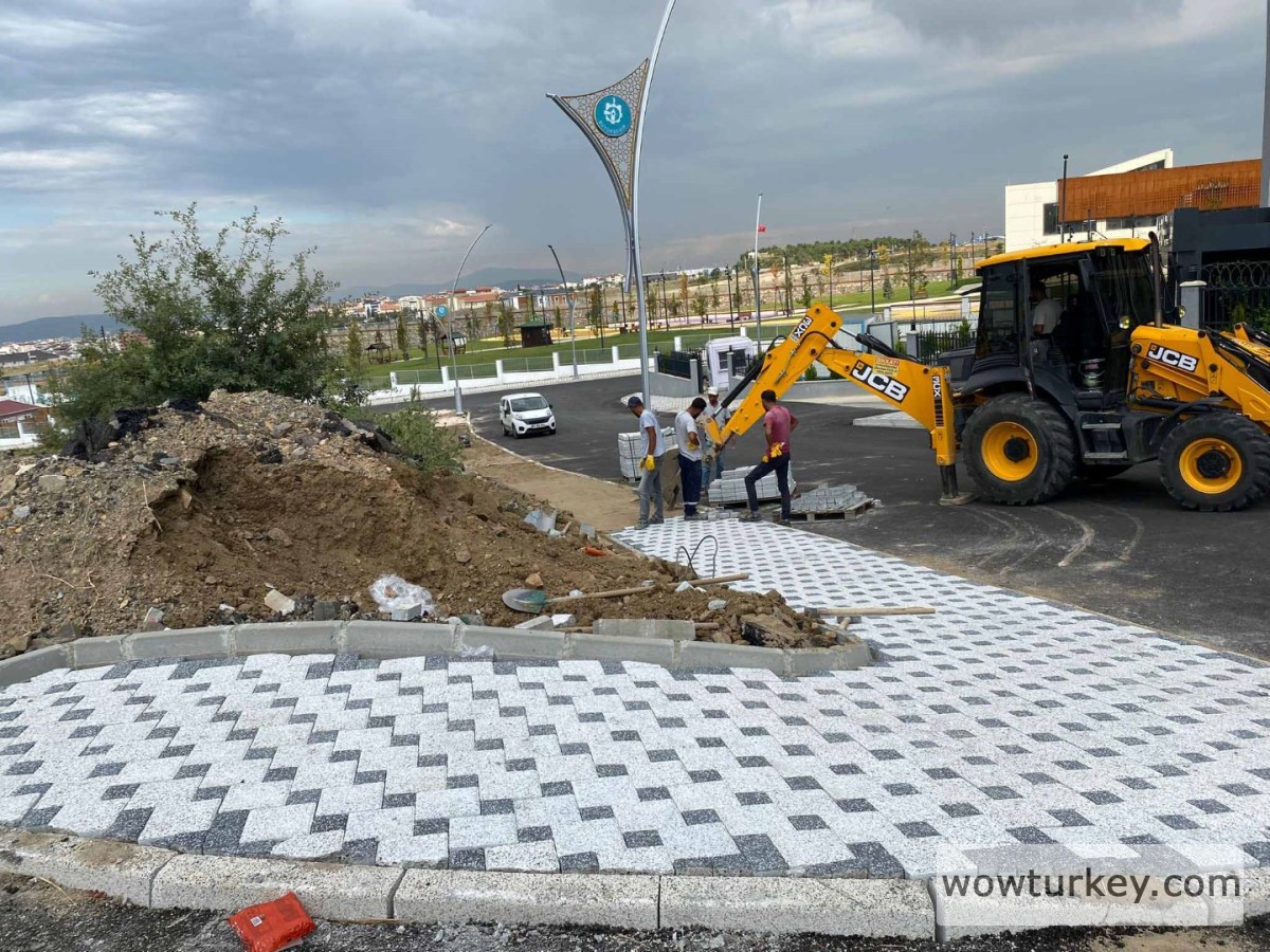 20240918-cayirova-millet-bahcesine-cevre-yolu-ve-aydinlatma-755717-61dd4b160ae4ad82374c