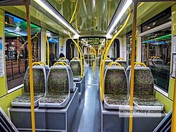 250px-Intérieur_Citadis_402_T3_RATP.jpg