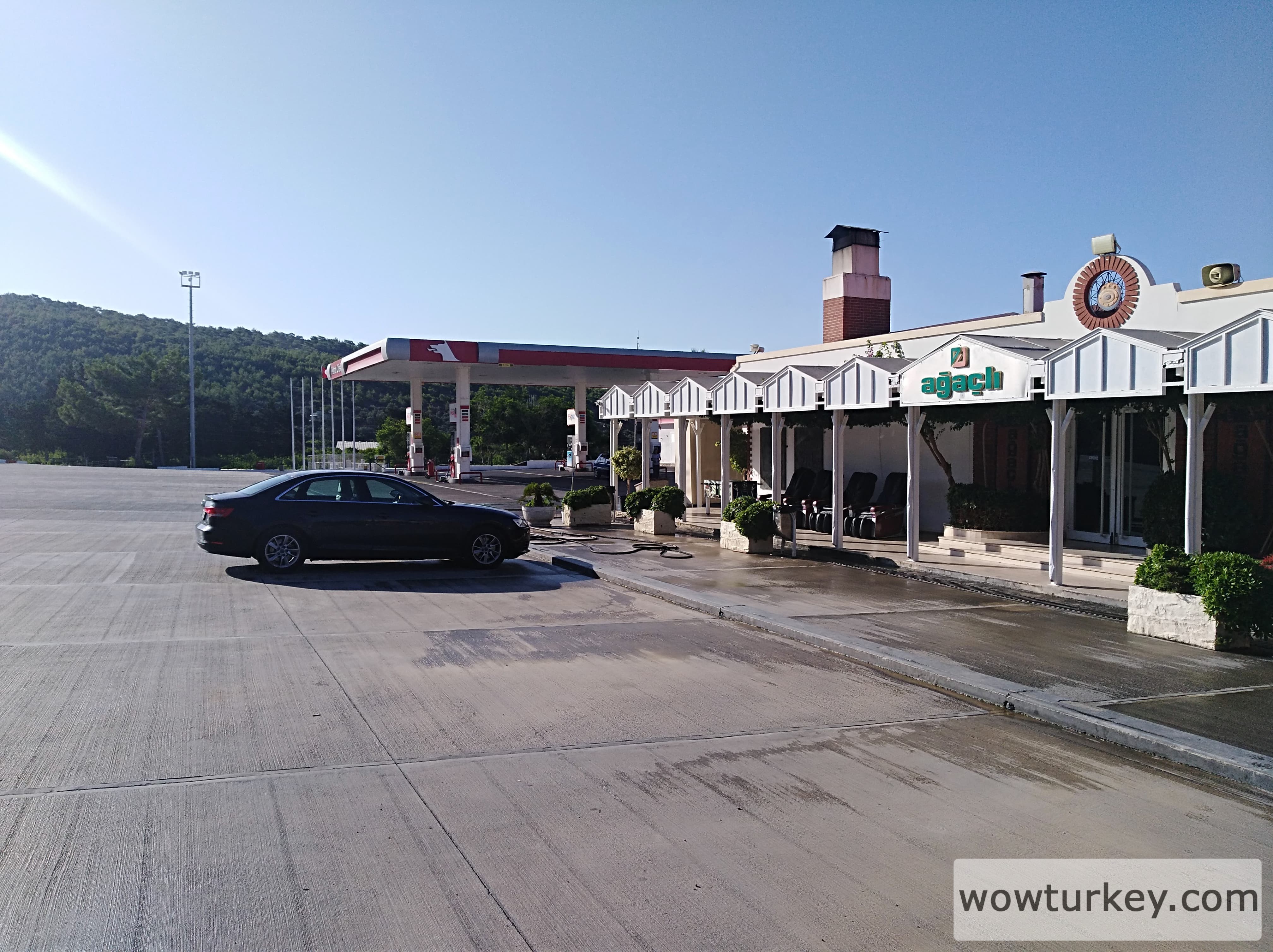 AĞAÇLI DİNLENME TESİSLERİ (1)