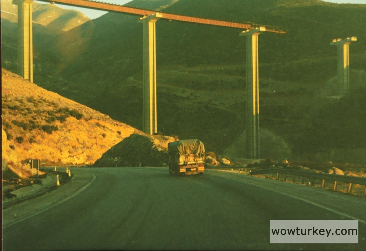 atatürk viyadüğü inşaat.jpg