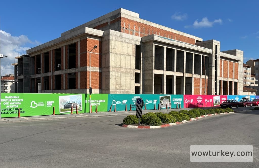 baskan_akin_bandirma_kultur_merkezi_insaatini_yeniden_baslatti_1