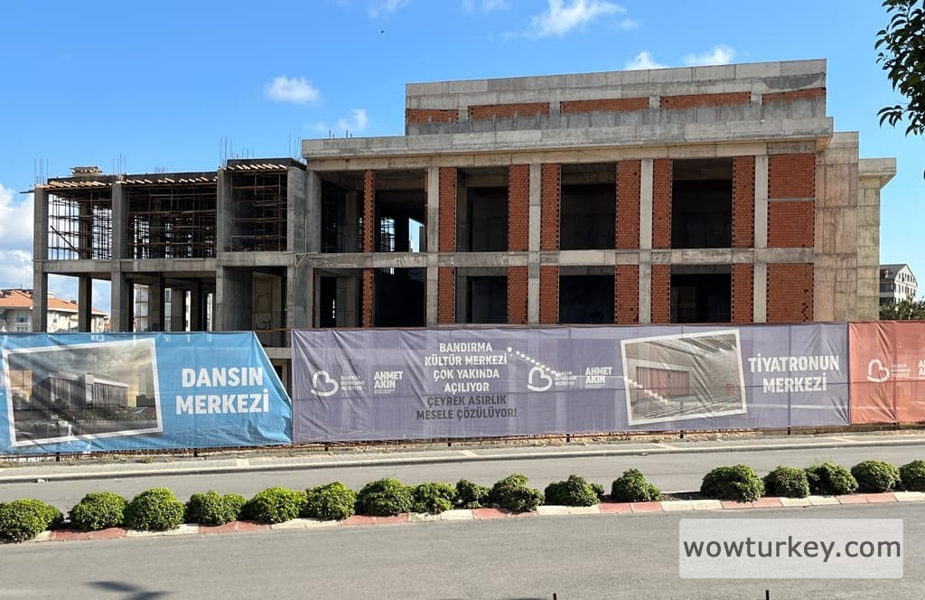 baskan_akin_bandirma_kultur_merkezi_insaatini_yeniden_baslatti_4