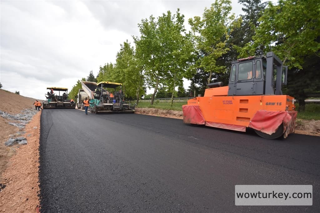 baskan_akin_osb_3._etapta_yol_calismalarina_hiz_kazandirdi_1