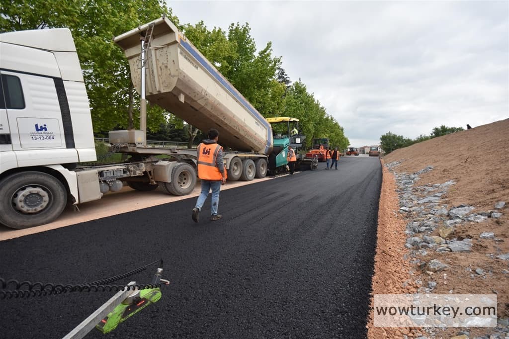 baskan_akin_osb_3._etapta_yol_calismalarina_hiz_kazandirdi_5