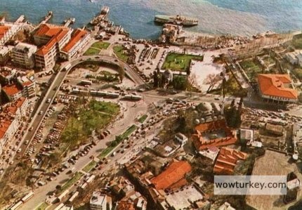 Besiktas iskele ve civari 1982.jpg