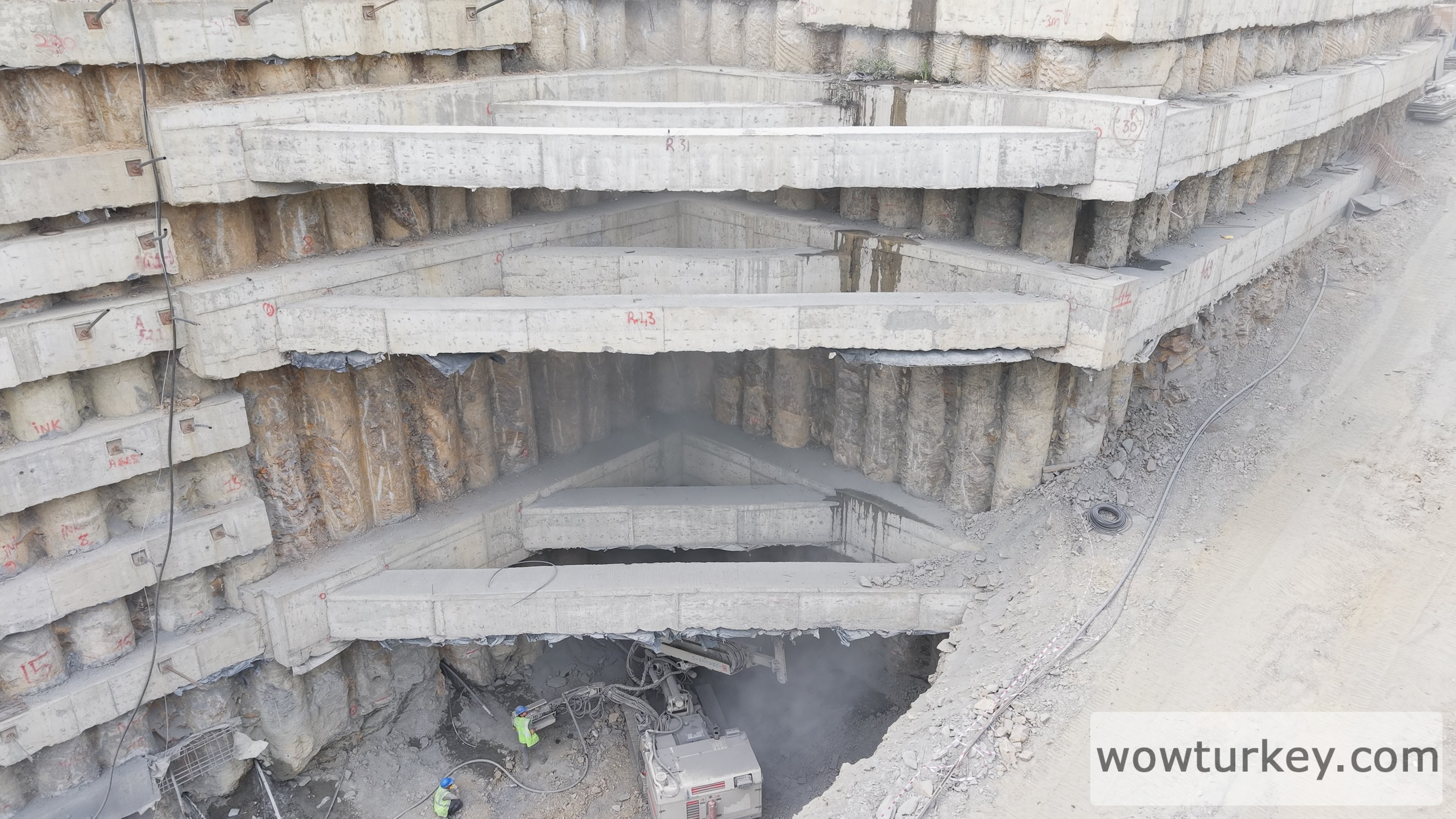 Bosna-Bulvarı-İstasyonu.00_01_52_17.Still009 (1).jpg