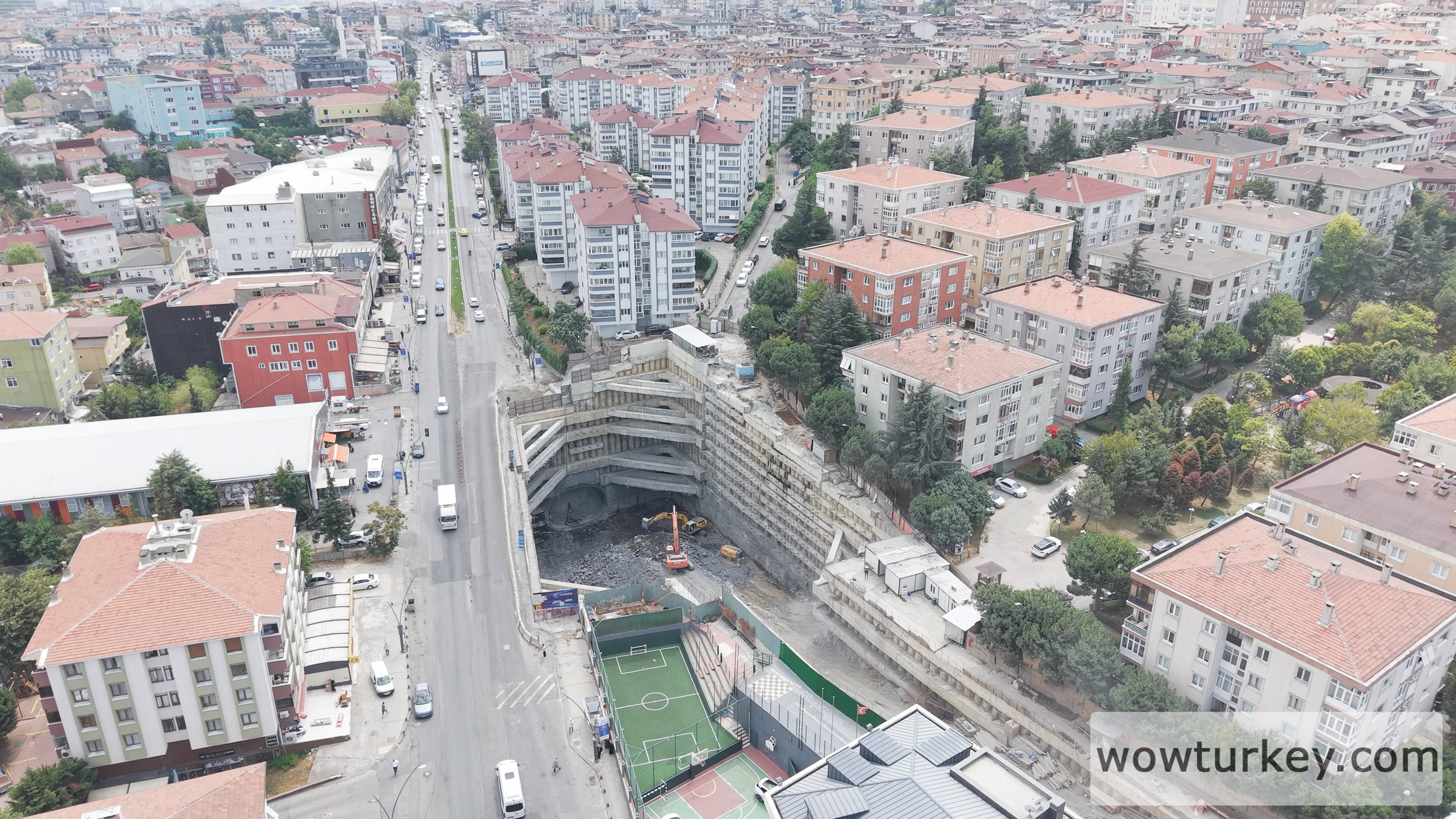 Bosna-Bulvarı-İstasyonu.00_03_26_15.Still019 (1).jpg