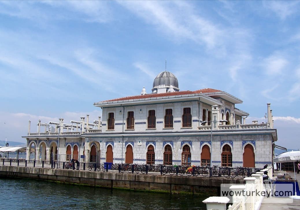 Büyükada vapur iskelesi 2009 nisan ayı