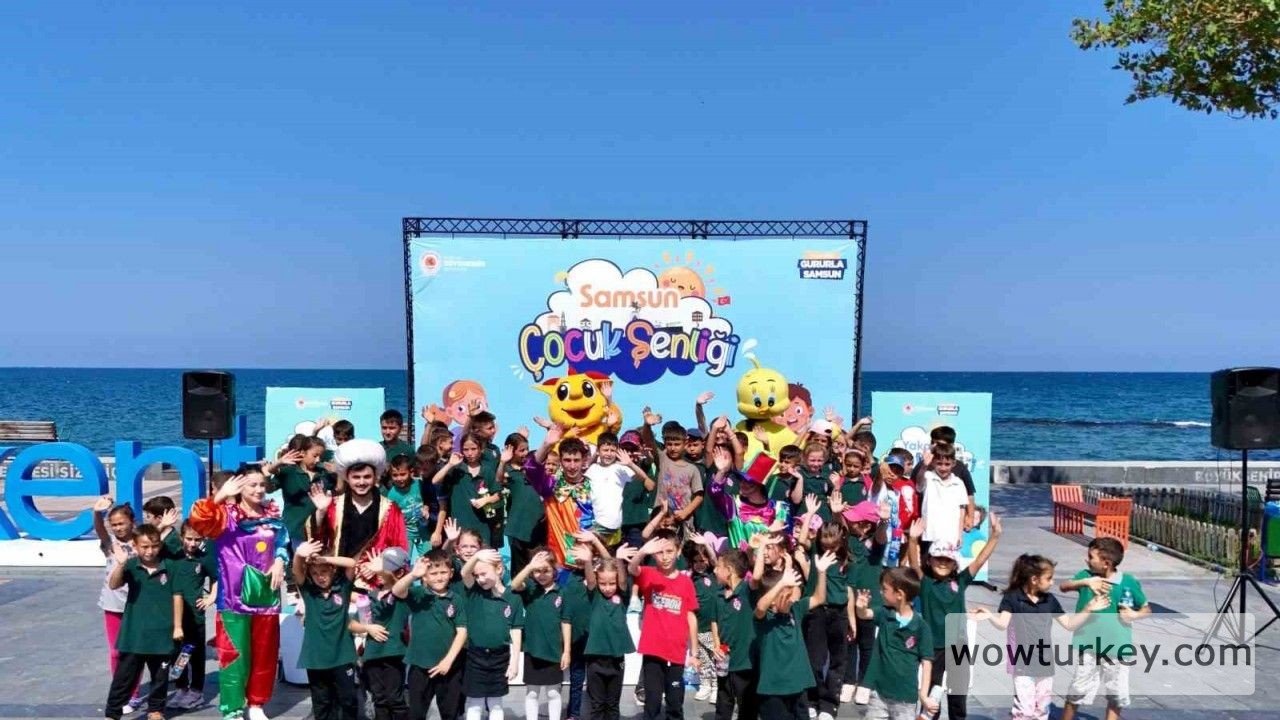 cocuk-senligi-minikler-doyasiya-eglendi