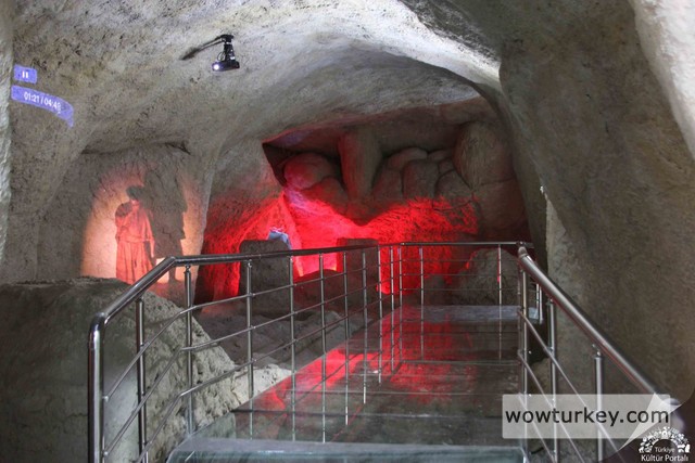 Direkli-Ma-aras-Salonu