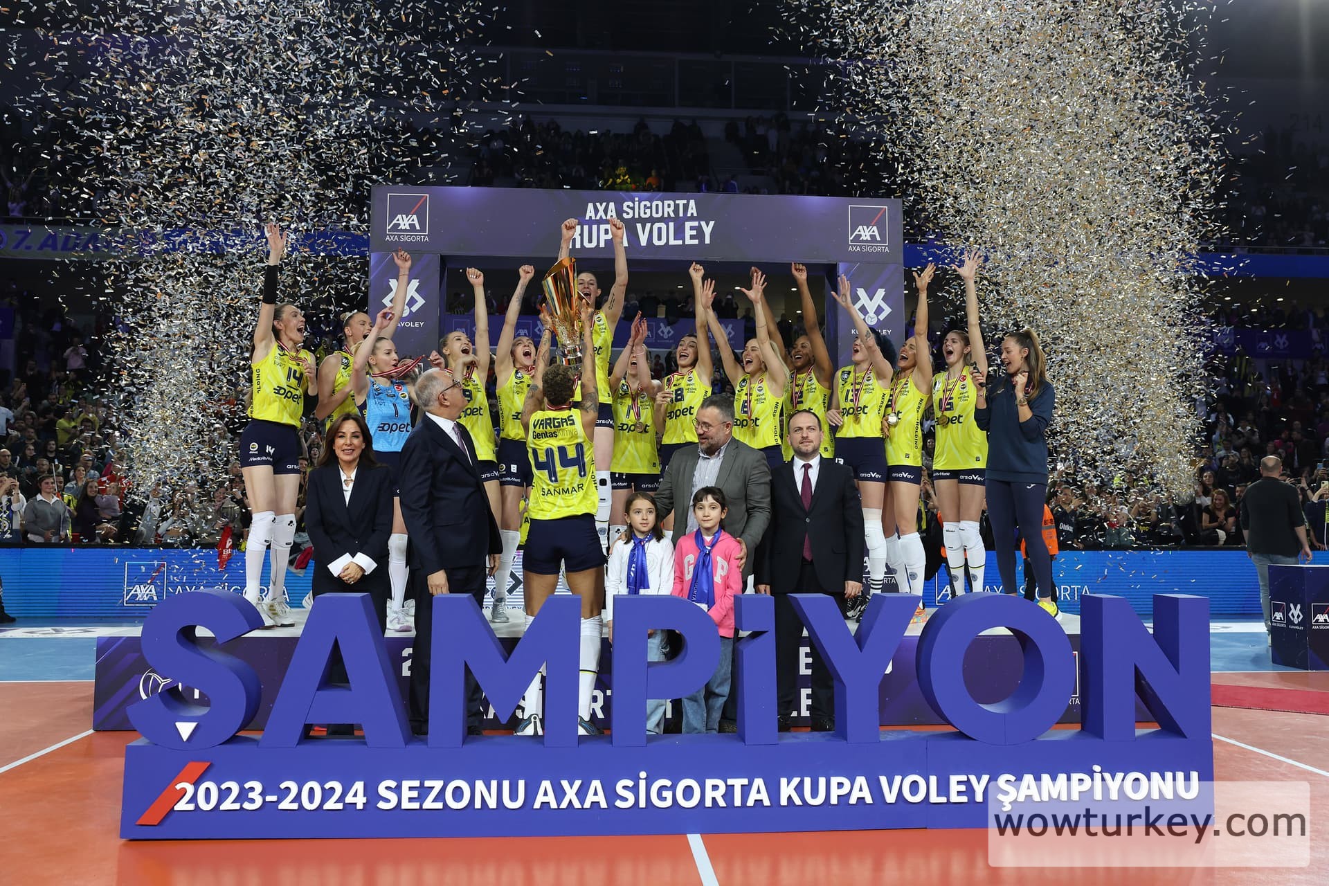 e56e5620-c2e8-46d1-ba5e-056b80a39c3f