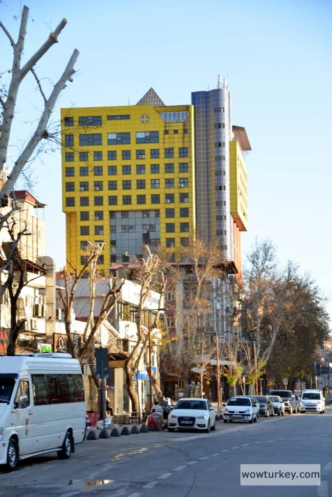 gungor-dunyanin-en-sacma-binasinin-yikimi-bize-ek-maliyet-getirmiyor_5094_dhaphoto5