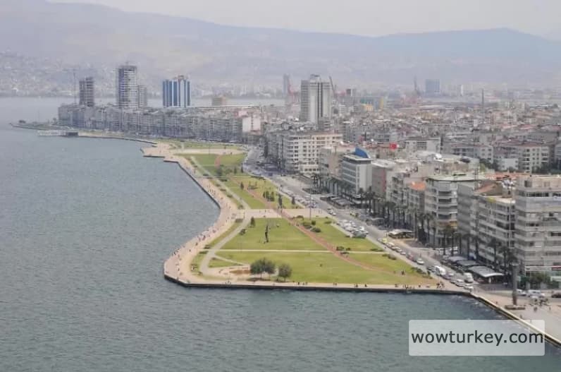 izmir_kordon_wowturkey
