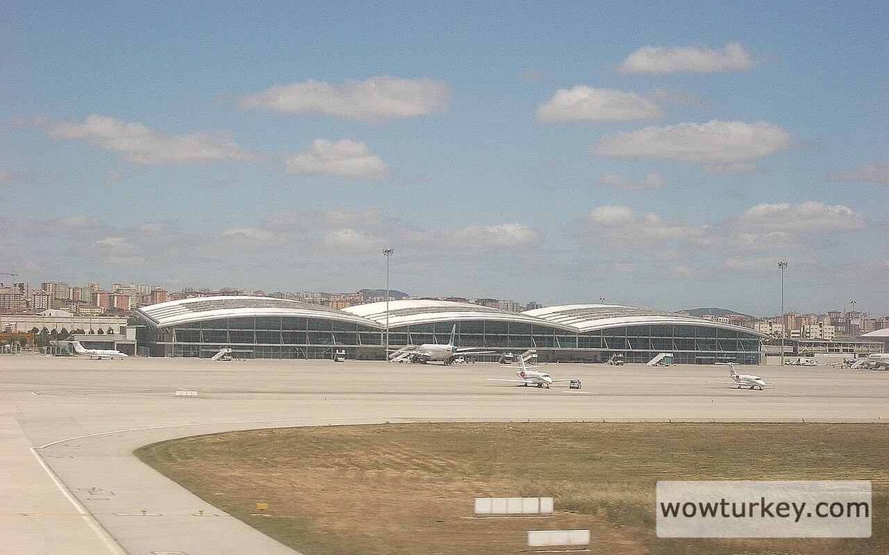 Sabiha_Gökcen_(back)