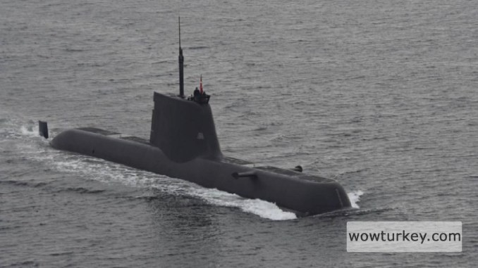Turkiyenin-Yeni-Denizaltisi-Pirireis-Denize-Acildi