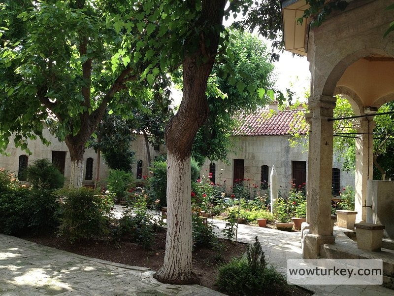 ulu-cami-ve-kulliyesi (4)