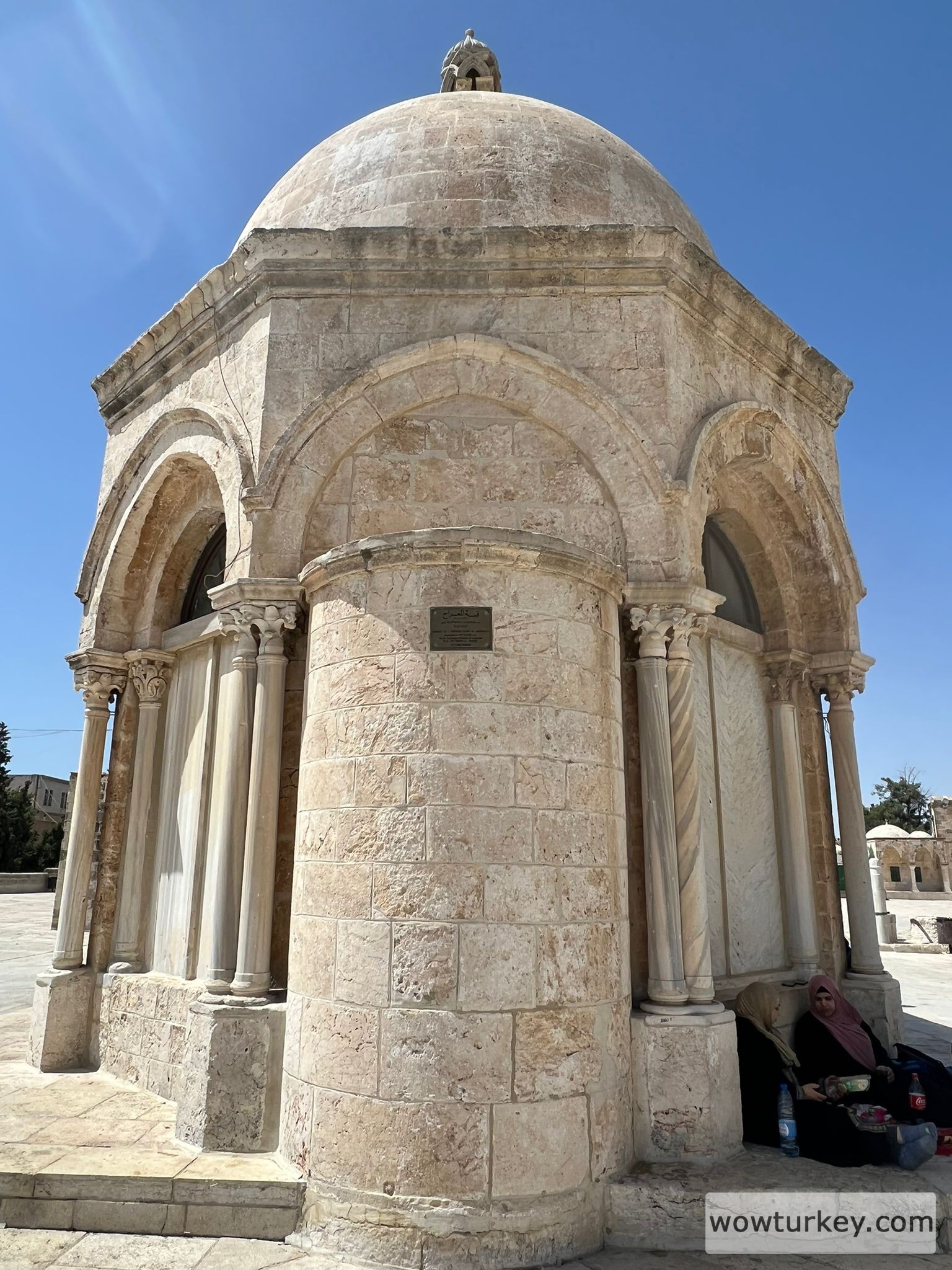 WhatsApp Image 2022-06-15 at 21.12.08 son ayağını değdirdiği yer burak mescidi