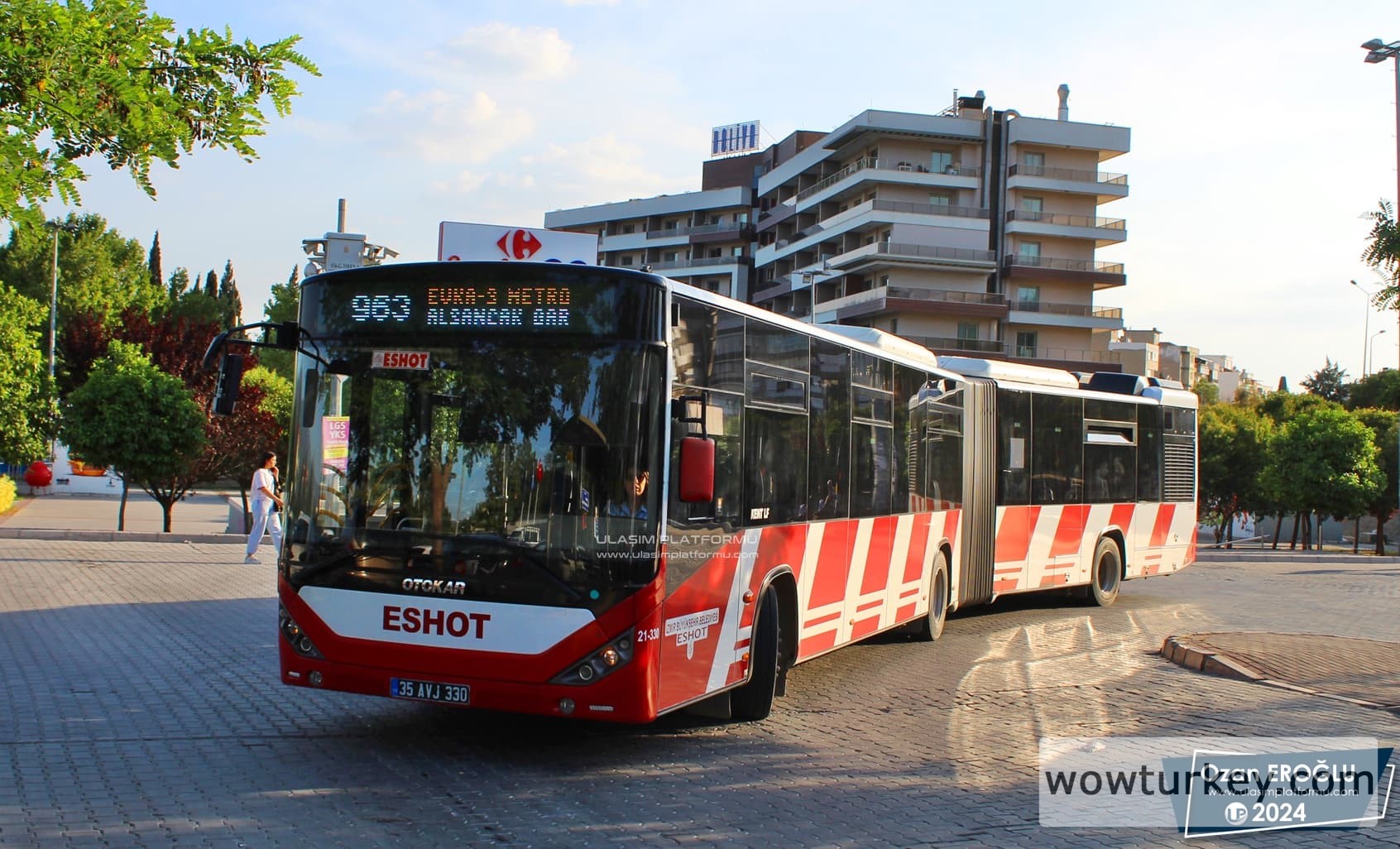 35 AVJ 330 21-330.JPG